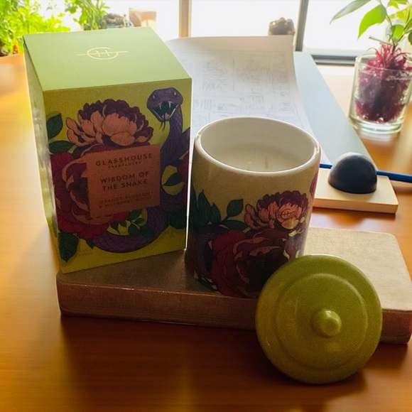 Glasshouse Fragrances ‘Wisdom of the Snake’ Candle 🐍 Limited Edition - Picture 2 of 5